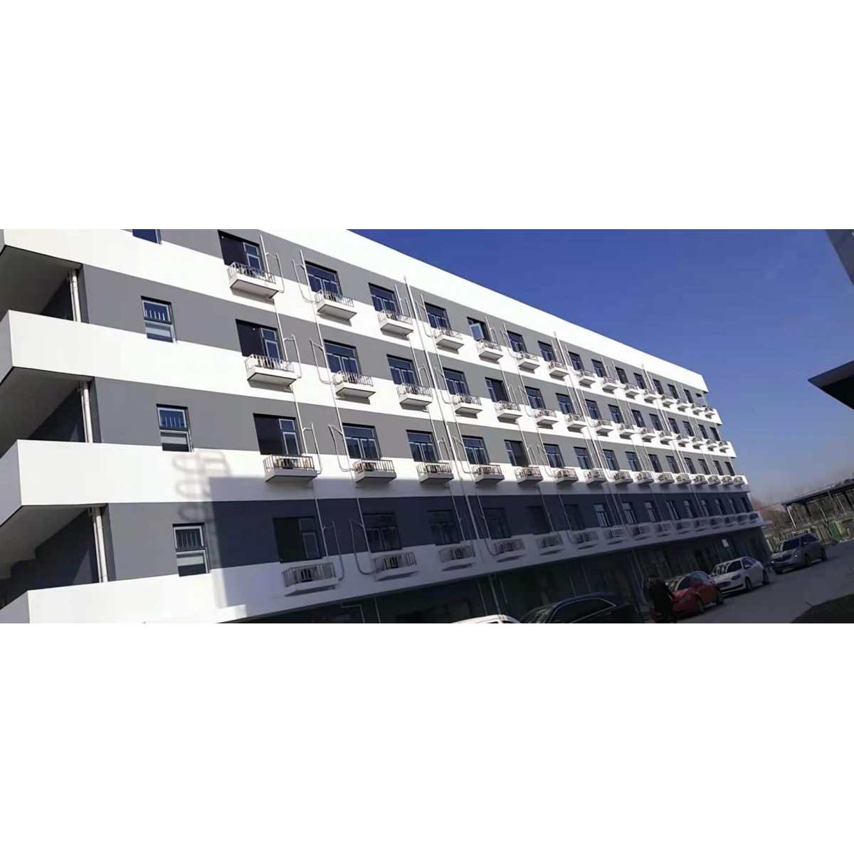 董浜利來汽車配件廠 招聘要求：男工18～45！女工40以內(nèi)少量